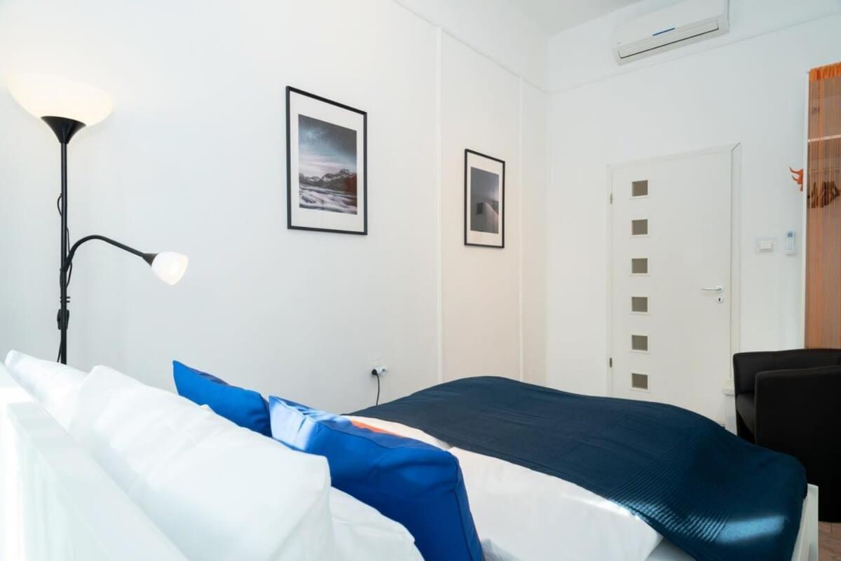 Ultra Central Cozy Apartment Budapest Exterior photo